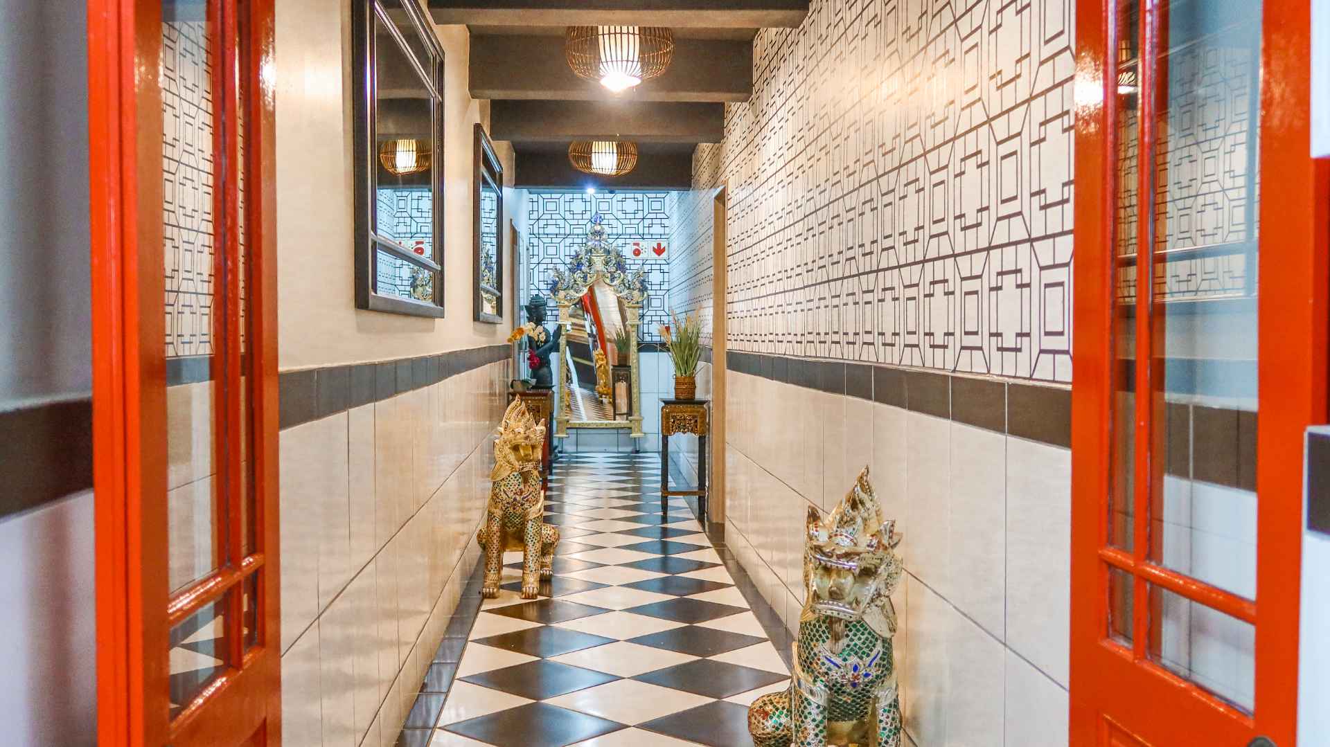 The Urban Spa Entrance